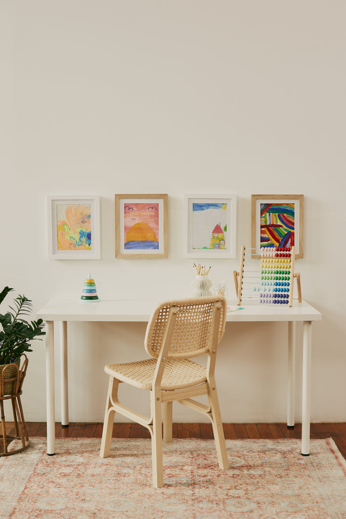 Kids Art Frame in Dark Oak, 8.5x11 in | 22x28 cm
