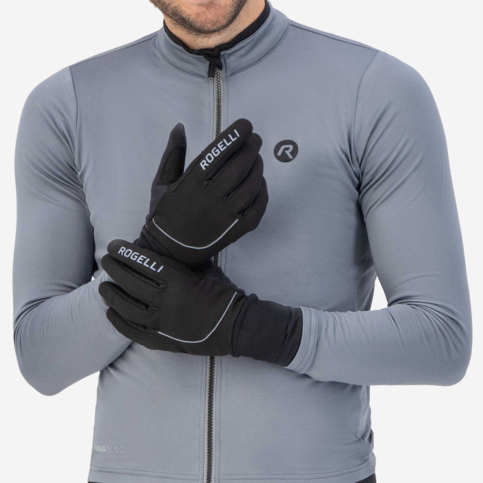 Rogelli Tocco fietshandschoenen winter heren zwart gedragen voorkant.