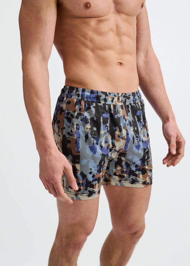 ABSTRACT PRINTED MESH STRETCH PERFORMANCE SHORTS