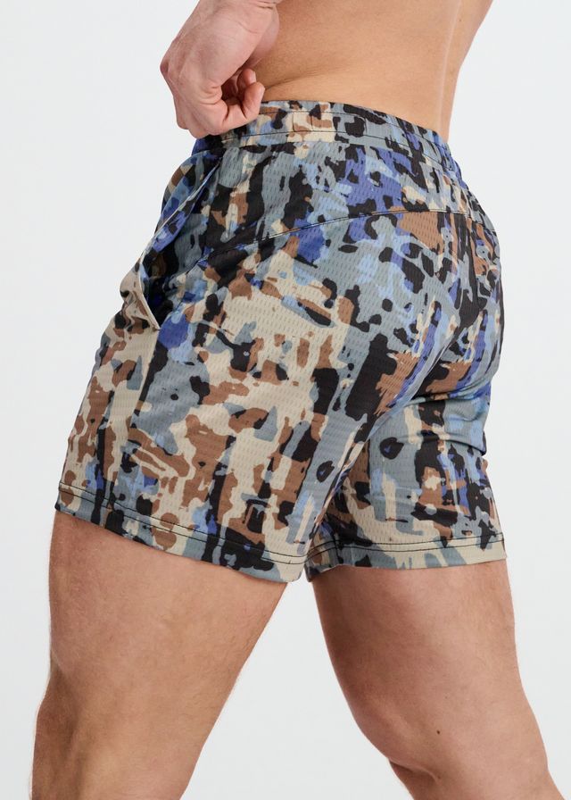 ABSTRACT PRINTED MESH STRETCH PERFORMANCE SHORTS