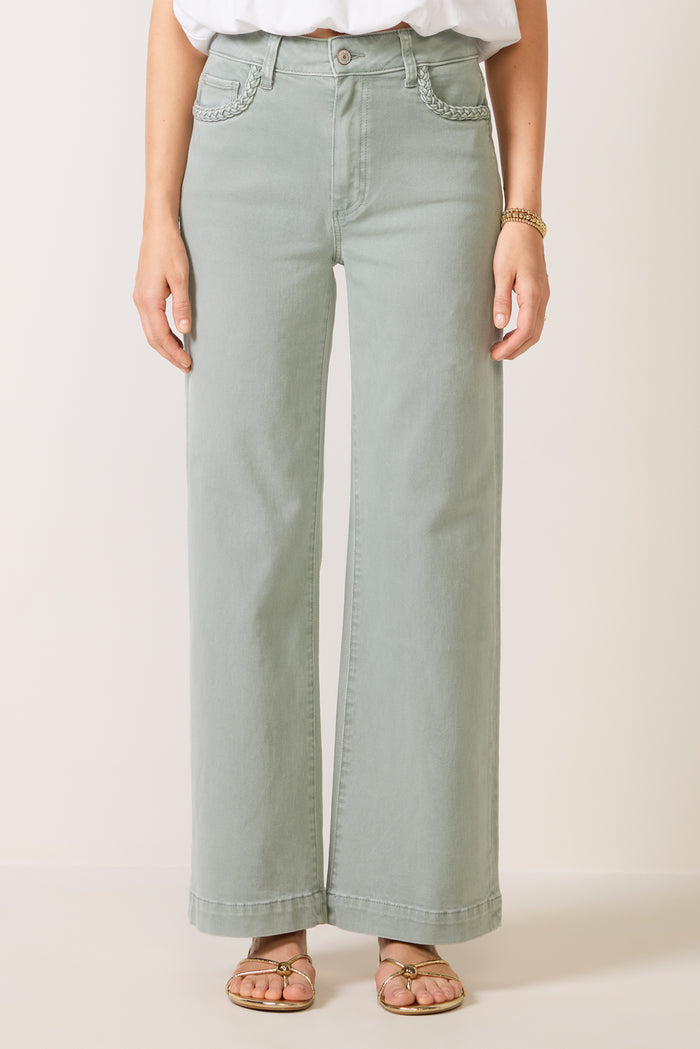 Anessa 31 w Braided Pockets
