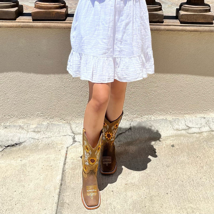 Bandoleros Girasol Wide Square Toe Cowgirl Boots
