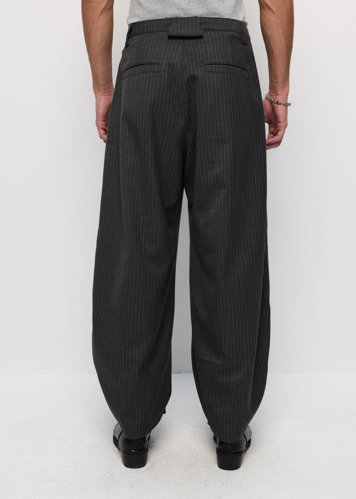BLACK STRIPED BALLOON PANTS