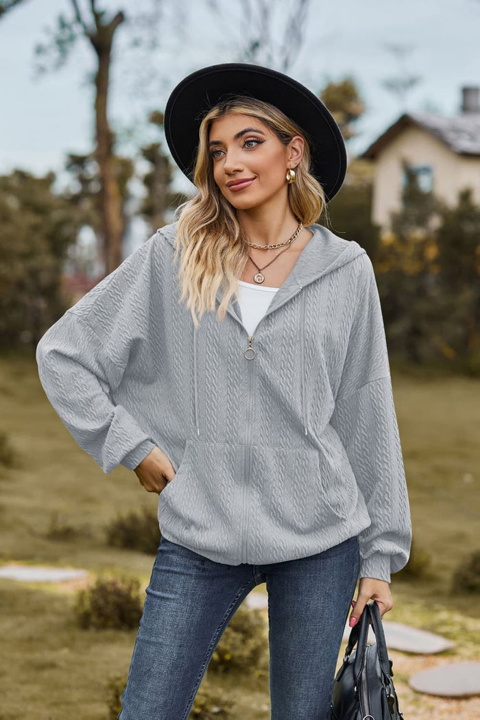 Light Gray / S