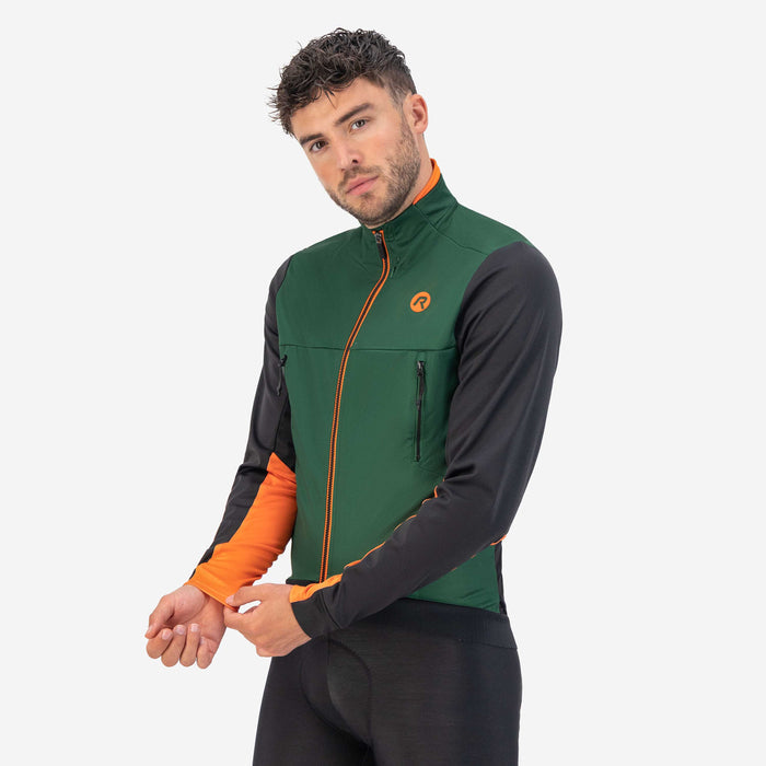 Rogelli Cadence fietsjack heren groen gedragen voorkant.