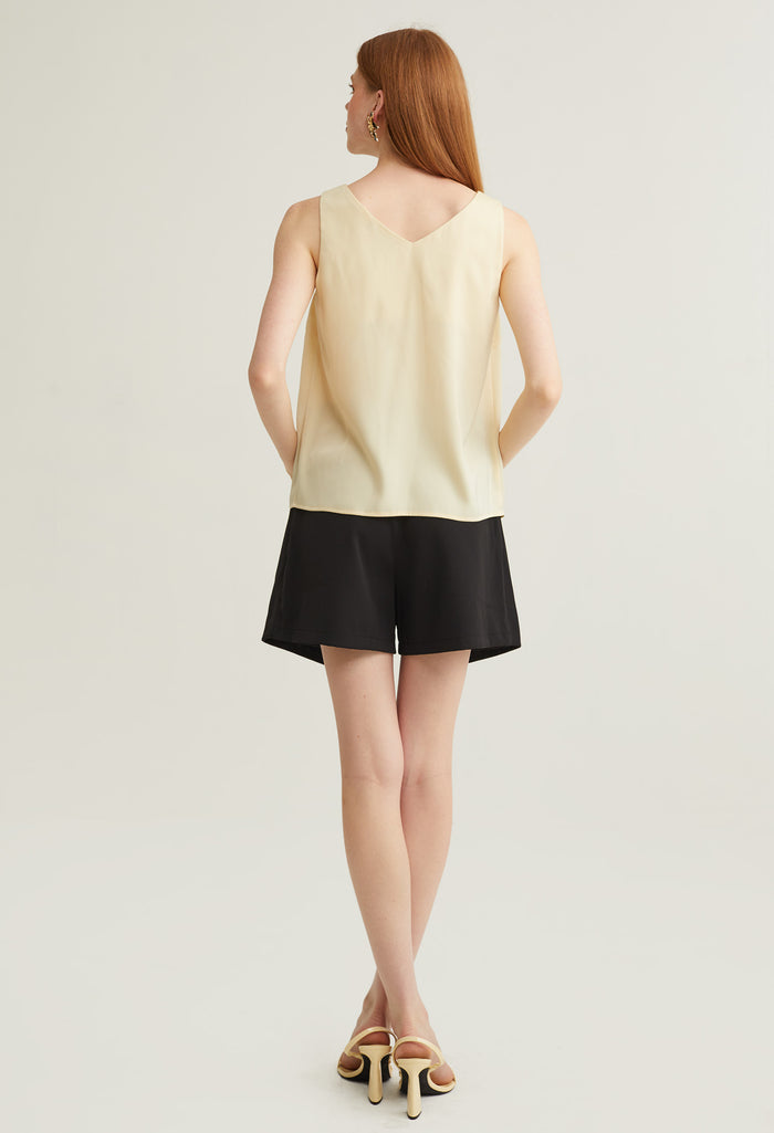 Casual V-Neck Straight Cut Sleeveless Top