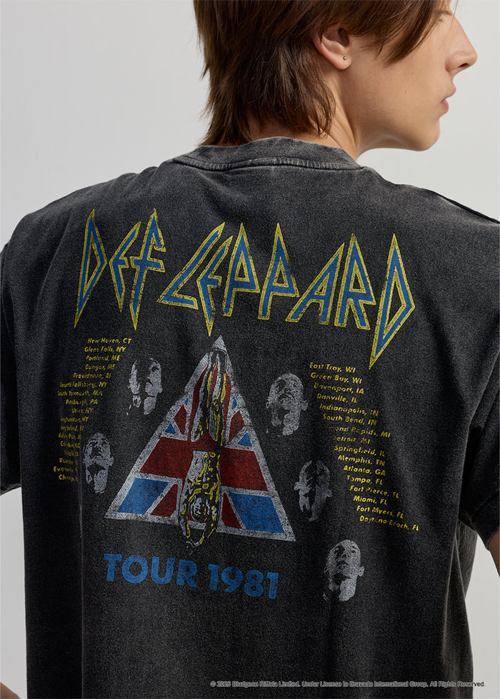 DEF LEPPARD "HIGH N DRY" GRAPHIC TEE
