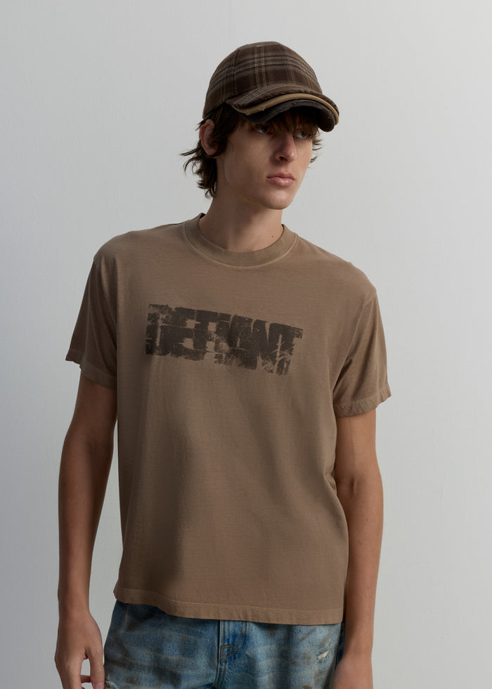 DEFIANT GRAPHIC TEE