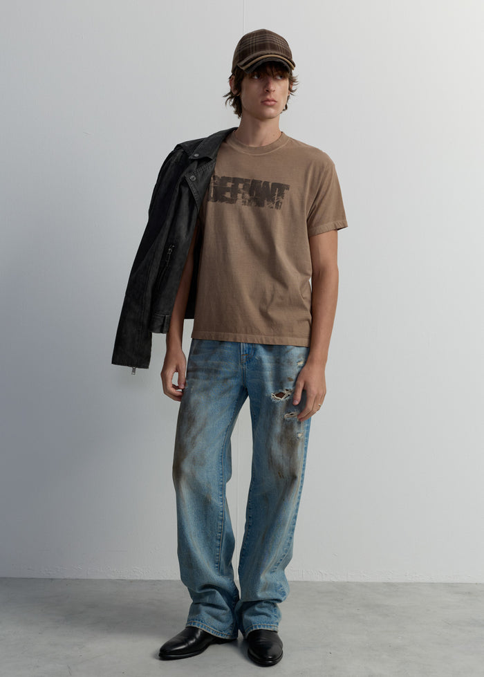 DEFIANT GRAPHIC TEE