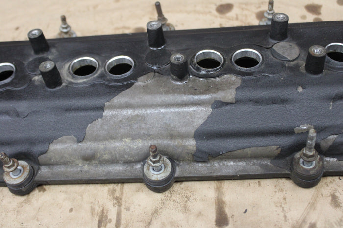 DODGE CHARGER SRT8 2005-2010 6.1L ENGINE MOTOR CYLINDER HEAD VALVE COVER OEM