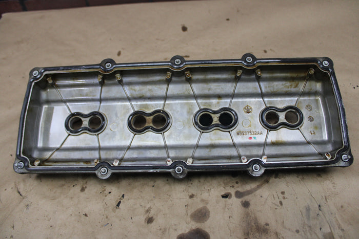 DODGE CHARGER SRT8 2005-2010 6.1L ENGINE MOTOR CYLINDER HEAD VALVE COVER OEM