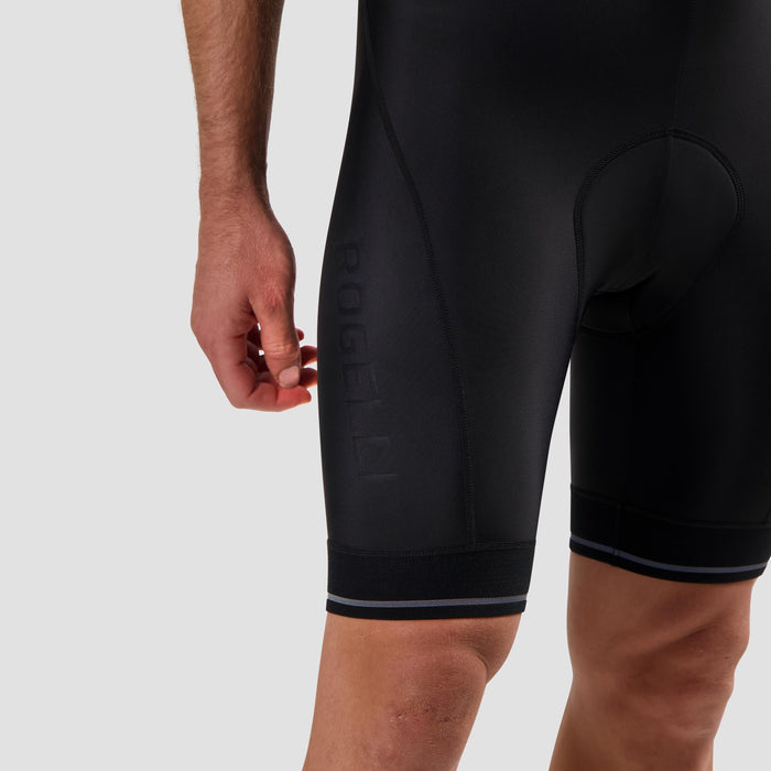 Detail van Rogelli Fast korte fietsbroek heren zwart voorkant.
