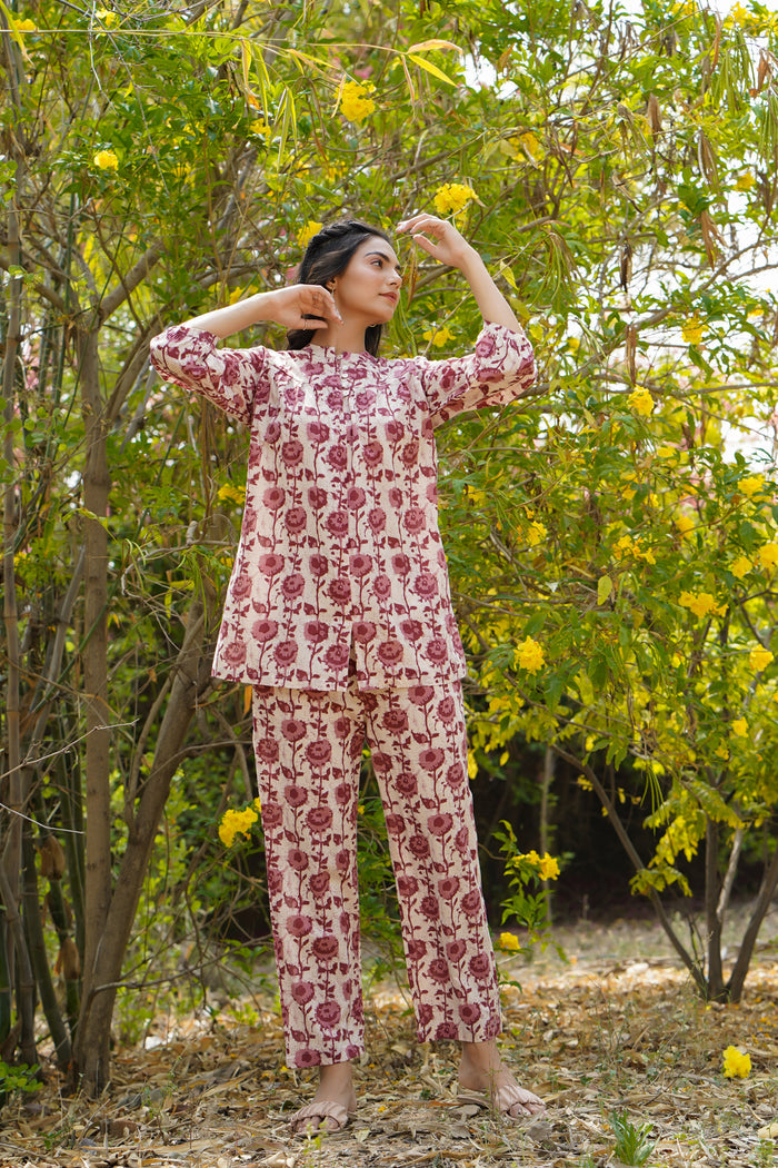 Floral Twines on off white Cotton Loungewear Top Set