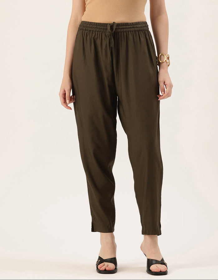 Granite Solid Pencil Pant