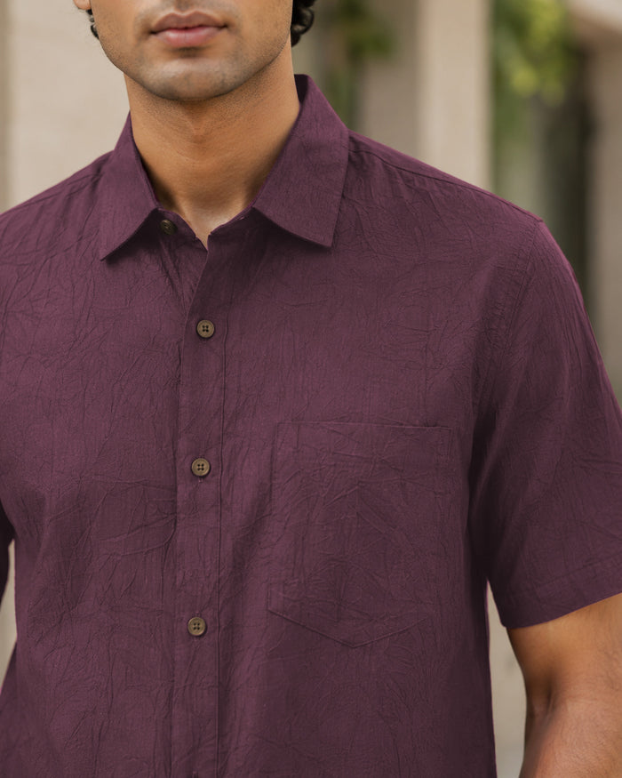 Half-Sleeve Crush Viscose Shirt in Wine