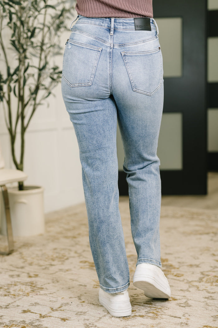 Judy Blue High Waist Rigid Magic Slim Straight Jeans