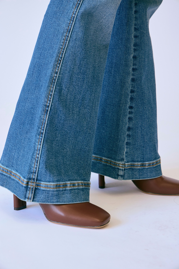 Judy Blue High Waist Tummy Control Petite Flare Double Button Waist Band Jeans