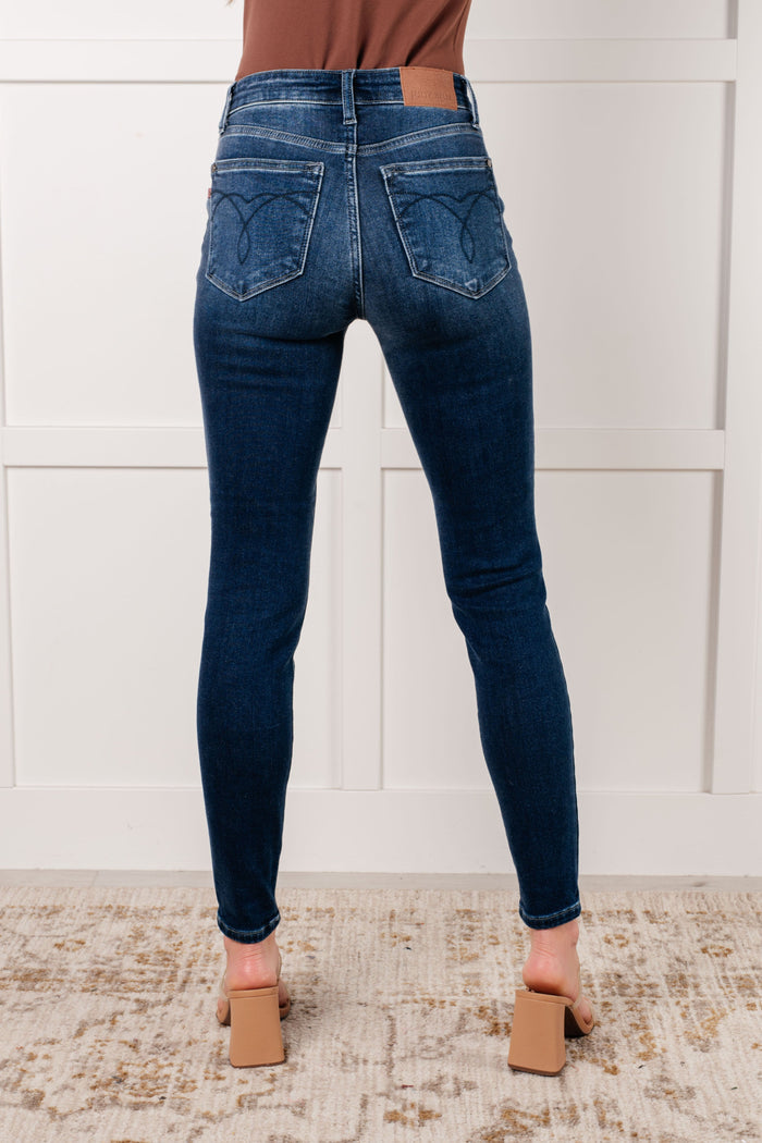 Judy Blue Mid Rise Dark Wash Brushed Thermal Skinny Jeans