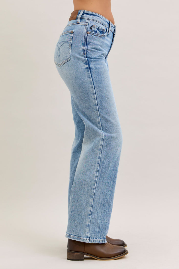 Judy Blue Mid Rise Rigid Magic Straight Leg Jeans