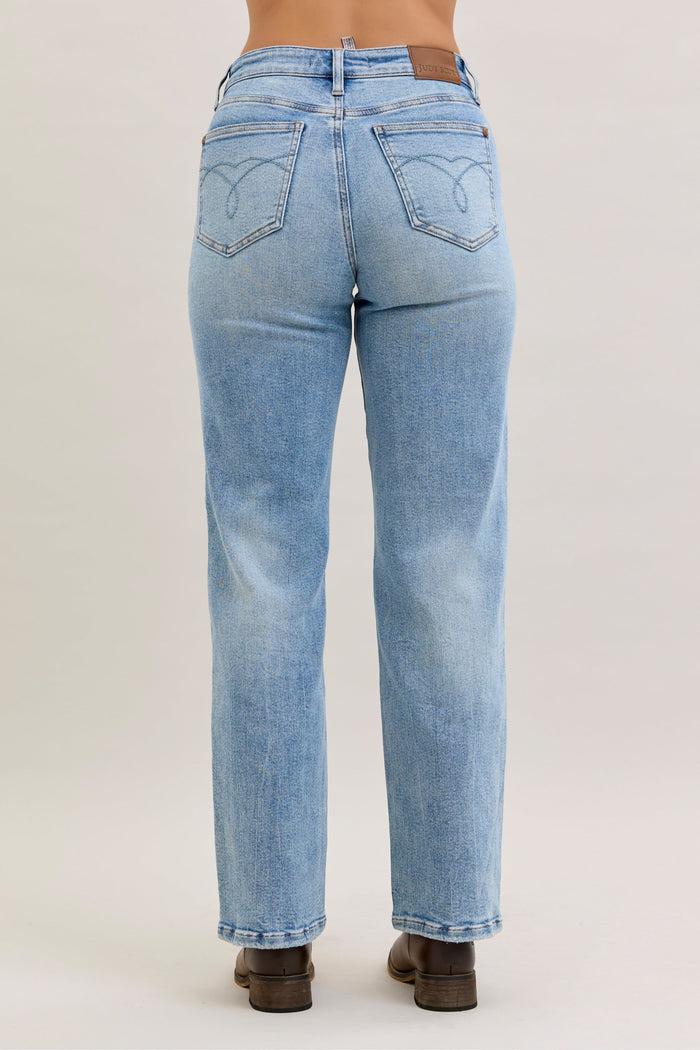 Judy Blue Mid Rise Rigid Magic Straight Leg Jeans