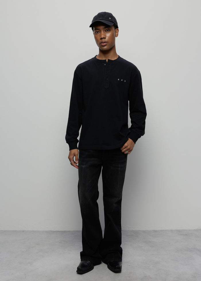 LOGO EMBROIDERED HENLEY TEE