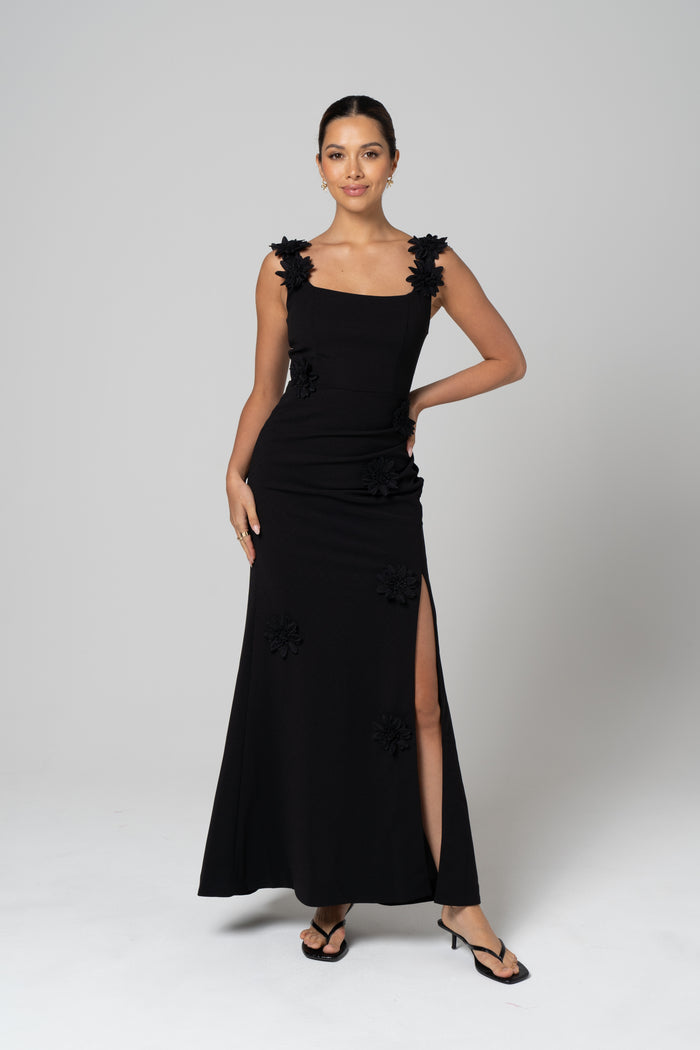 AU 6 / Black