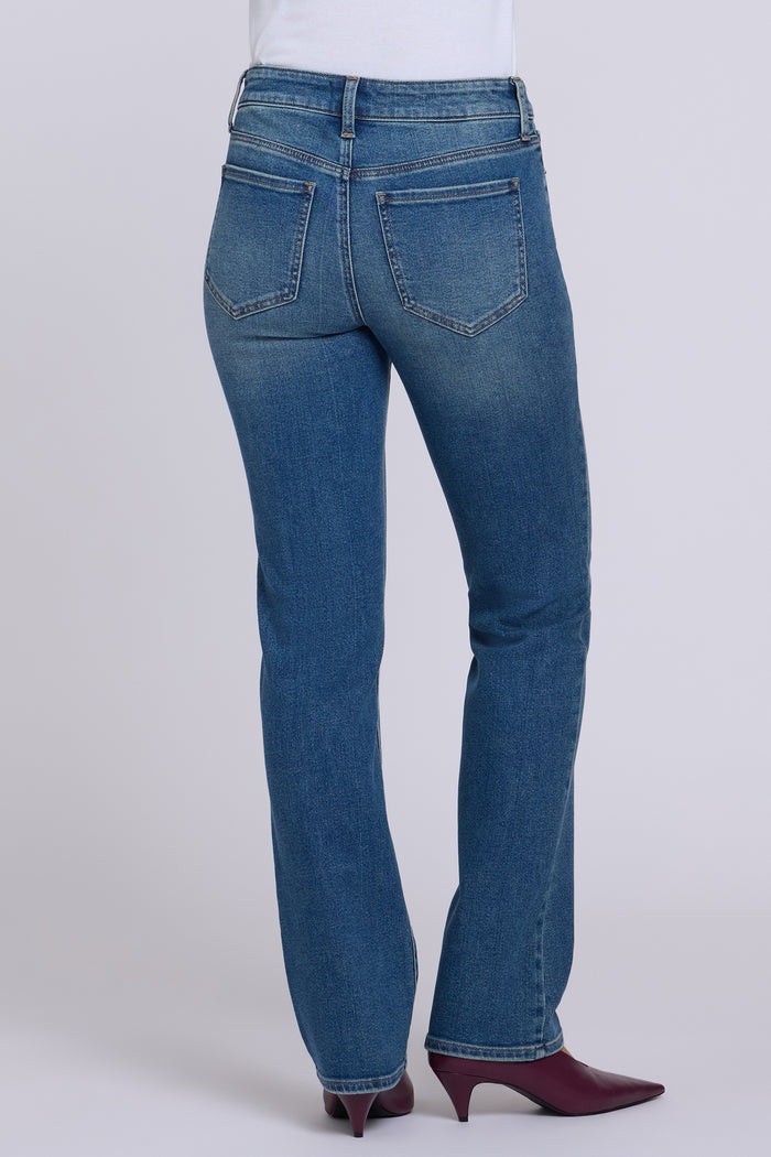 Marilyn Straight Jeans In Petite - Bluebells
