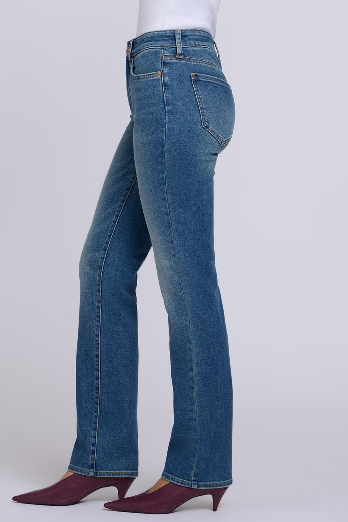 Marilyn Straight Jeans In Petite - Bluebells