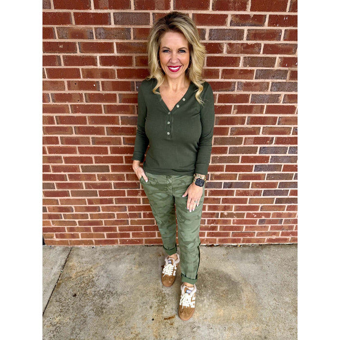Milio Milano - Baby Rib, Long Sleeve, V-Neck Henley Top 1565 - Army Green