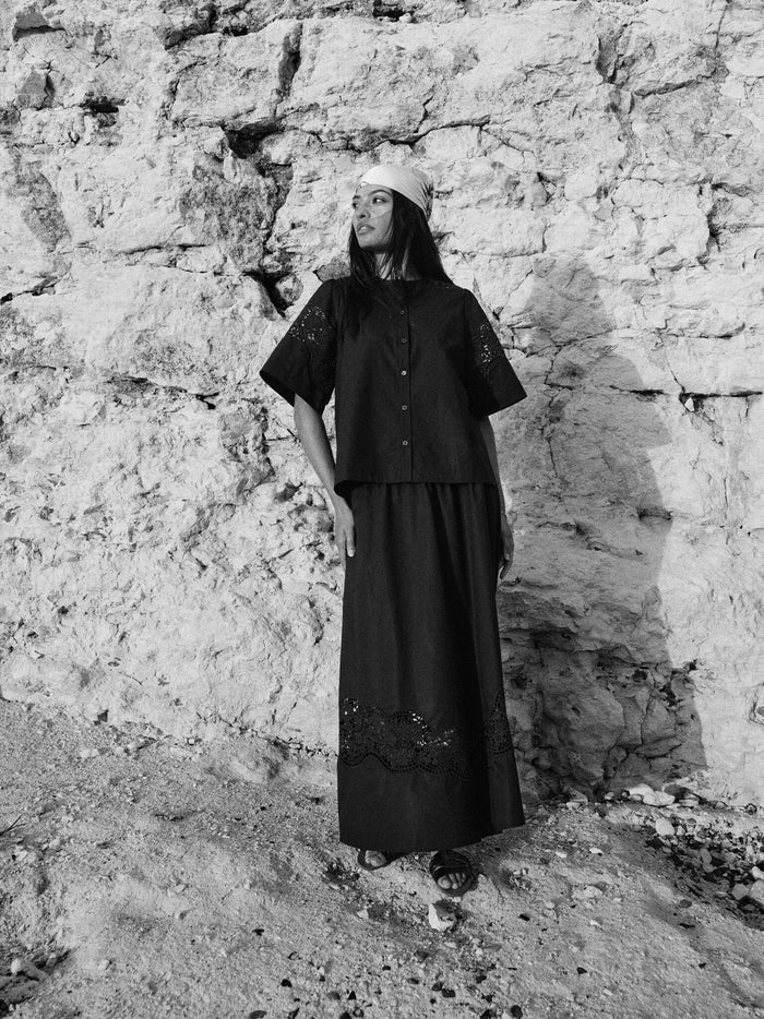 Modelshot / Black / Detail