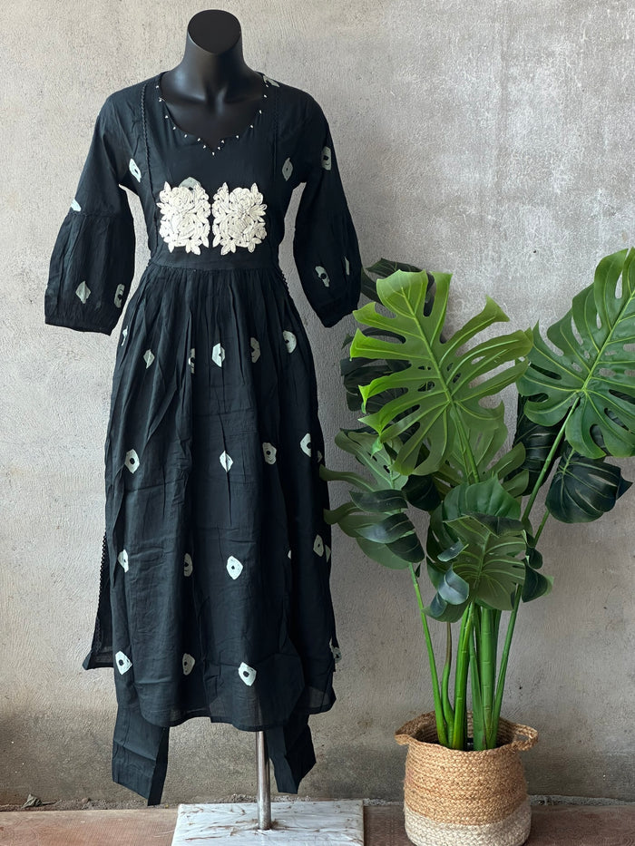 Neck emb printed cotton kurti pant