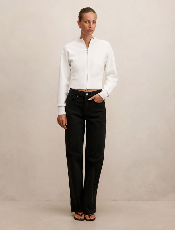 Nicki Mid-Rise Straight Jeans Forever New