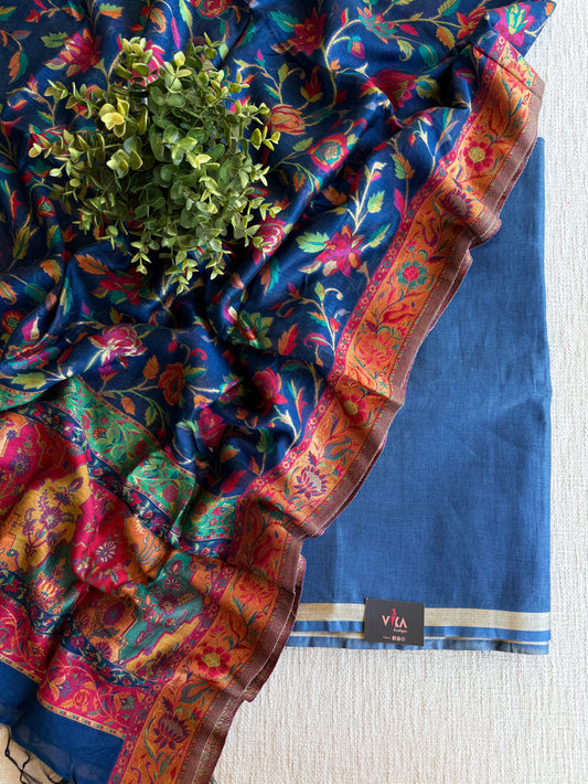 Plain linen top with banaras dupatta