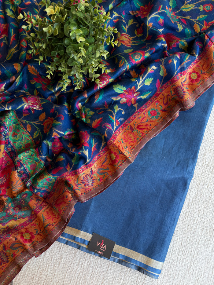 Plain linen top with banaras dupatta