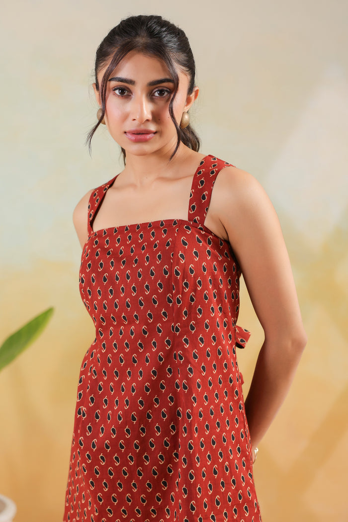 Red Mini Paisley Printed Cotton Summer Sleeveless Short Kurti
