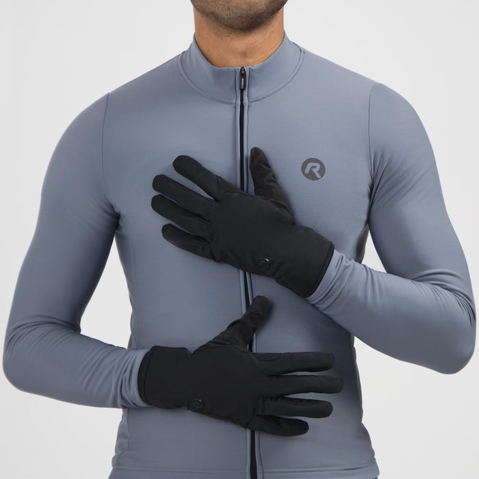 Rogelli Signature fietshandschoenen winter heren zwart gedragen voorkant.