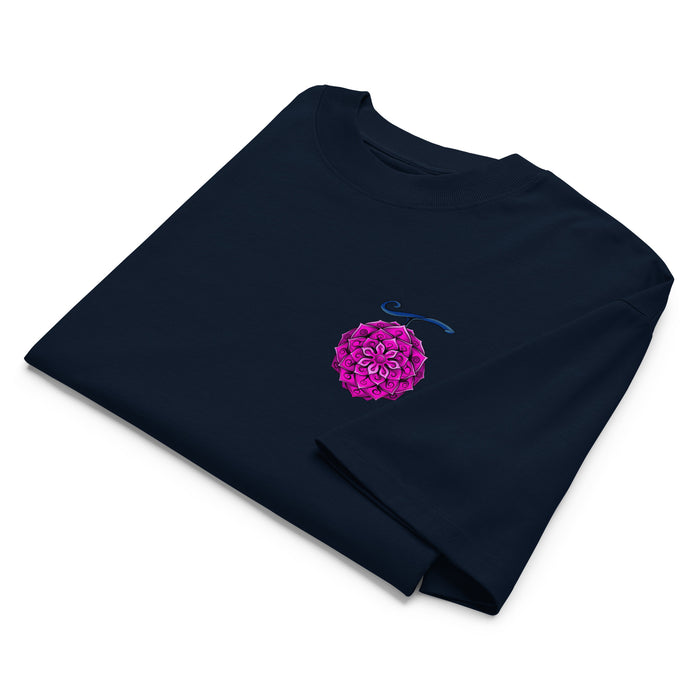 T-shirt oversize col montant anime Bleu Marine plié - gros plan fleur imprimée à la poitrine