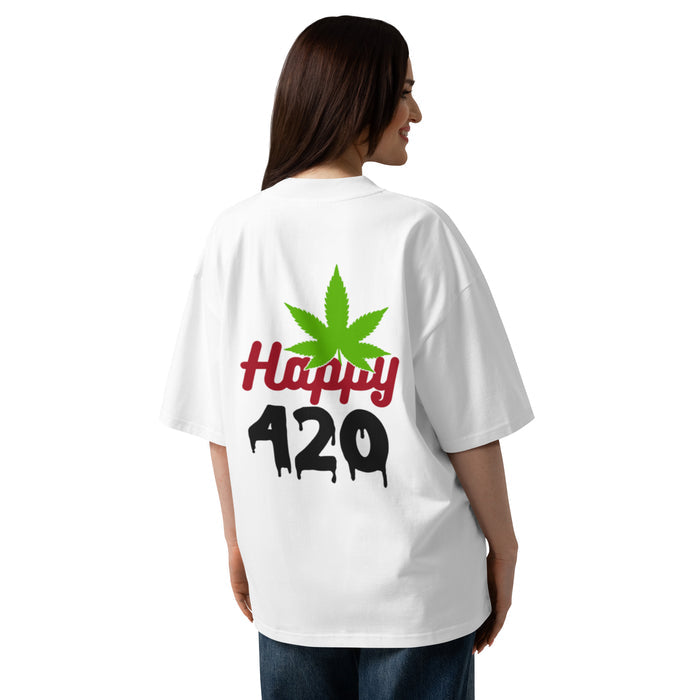T-shirt oversize Happy 420 blanc vue de dos, grand imprimé feuille de cannabis