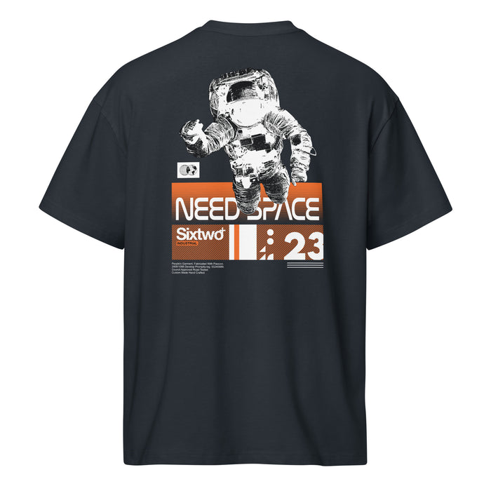 T-shirt Need Space astronaute bleu marine dos - grand imprimé