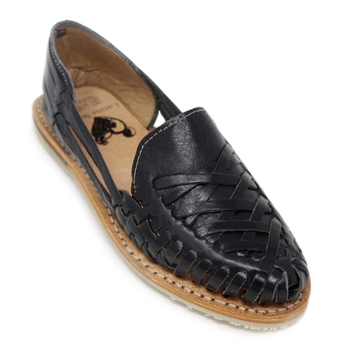 Black leather sandal with woven design