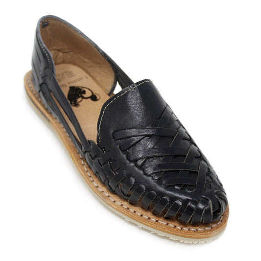 Black leather sandal with woven design