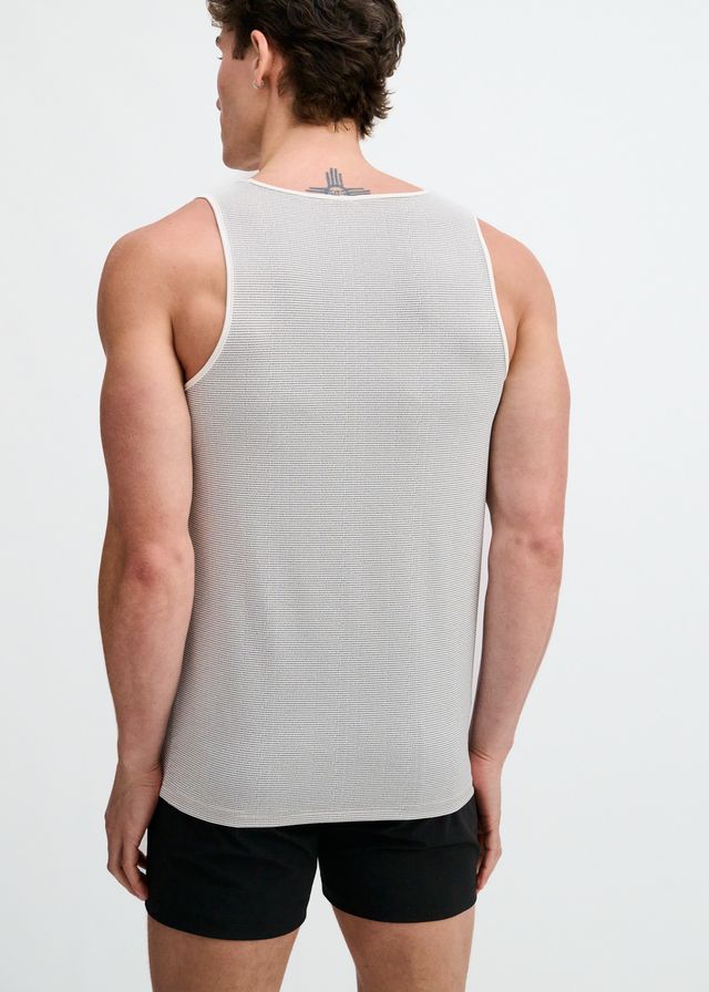 TEXTURED STRETCH MESH PERFORMANCE TANK