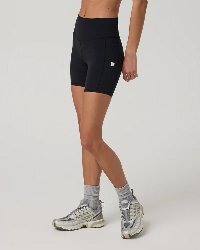 VUORI ALL THE FORM POCKET SHORT 6" BLACK WOMENS SHORTS
