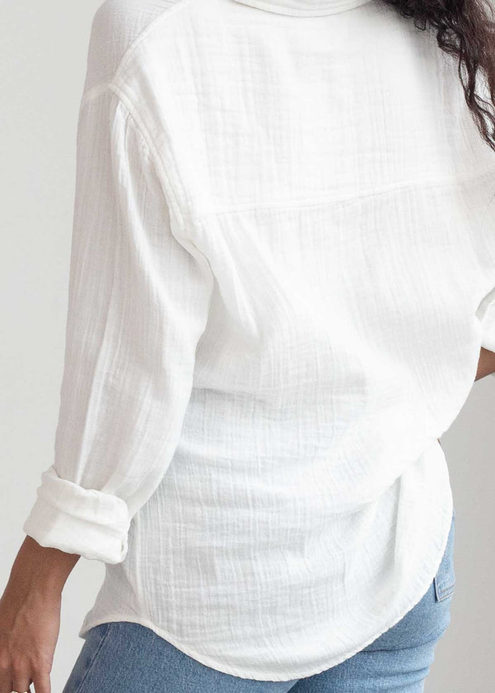 Women's Leisure Long Sleeve Button-Up