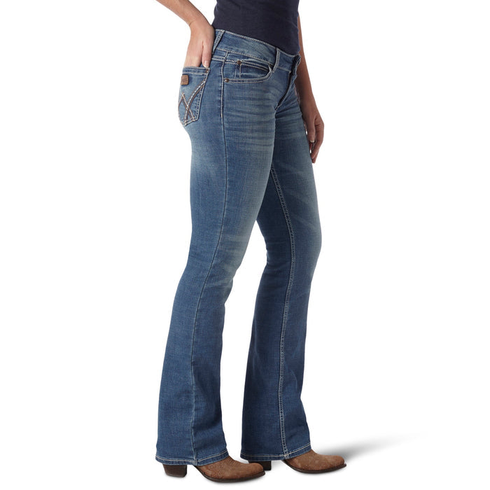 Women's Wrangler Retro Mae Jean in Deadwood