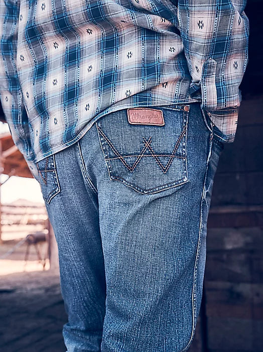 Wrangler Retro Slim Fit Jean- Gaffrey
